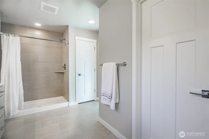 Property photo for 3009 Oleander Lane, Blaine photo 28