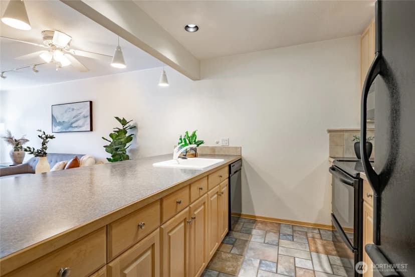 Property photo for 1740 Ne 86th Street #316, Seattle photo 14