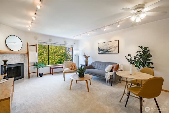 Property photo for 1740 Ne 86th Street #316, Seattle photo 4