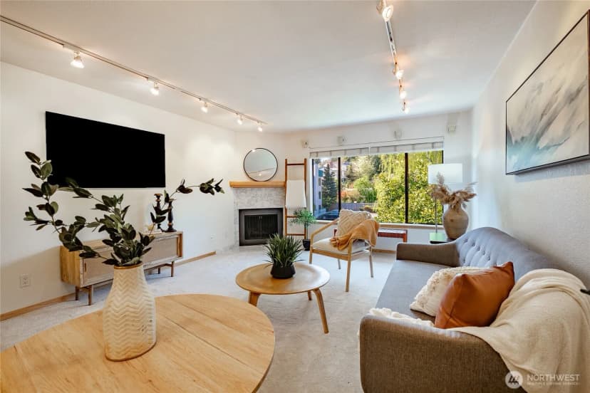 Property photo for 1740 Ne 86th Street #316, Seattle