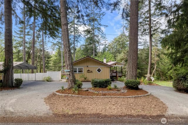 Property photo for 8910 130th Avenue Ct, Anderson Island photo 2