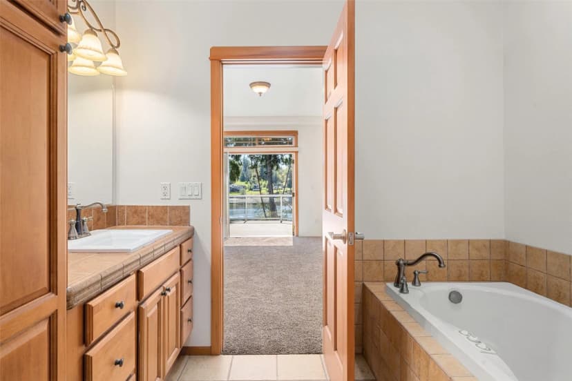 Property photo for 431 E Agate Beach Drive, Shelton photo 18