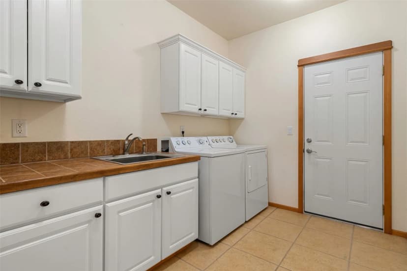 Property photo for 431 E Agate Beach Drive, Shelton photo 22