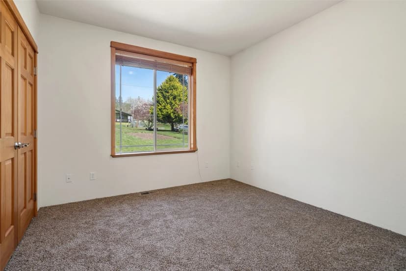 Property photo for 431 E Agate Beach Drive, Shelton photo 20