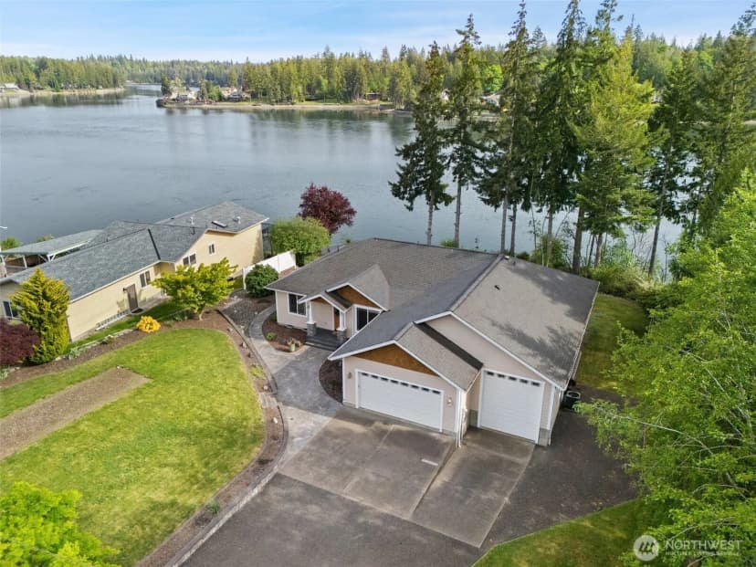 Property photo for 431 E Agate Beach Drive, Shelton photo 5