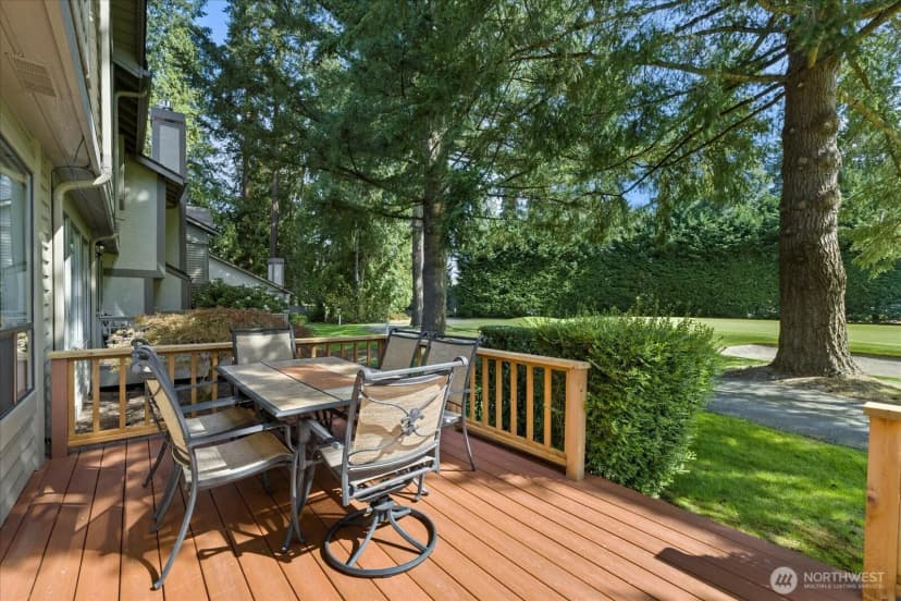 Property photo for 16972 65th Lane Ne, Kenmore photo 6