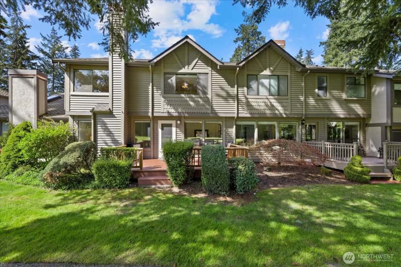 Property photo for 16972 65th Lane Ne, Kenmore