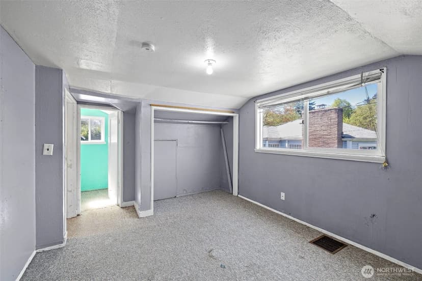 Property photo for 7 Sw 130th Place, Burien photo 20