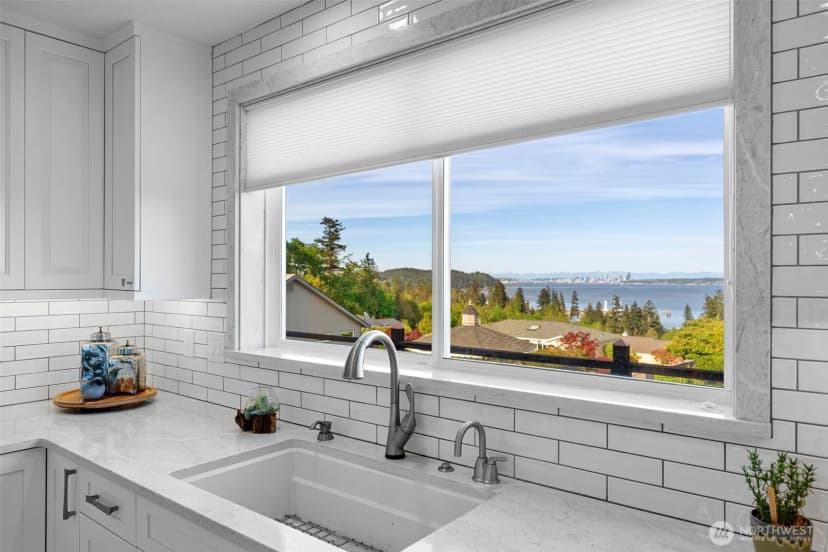 Property photo for 2585 E Alaska Avenue, Port Orchard photo 14