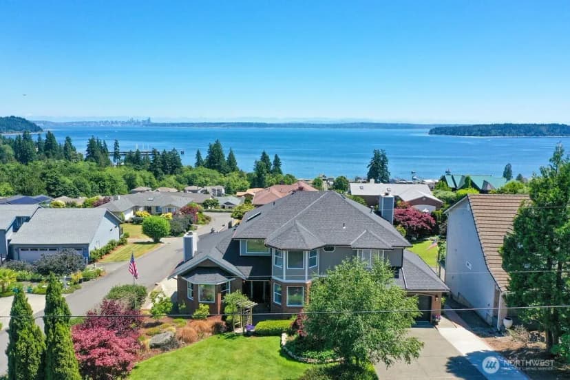Property photo for 2585 E Alaska Avenue, Port Orchard photo 4
