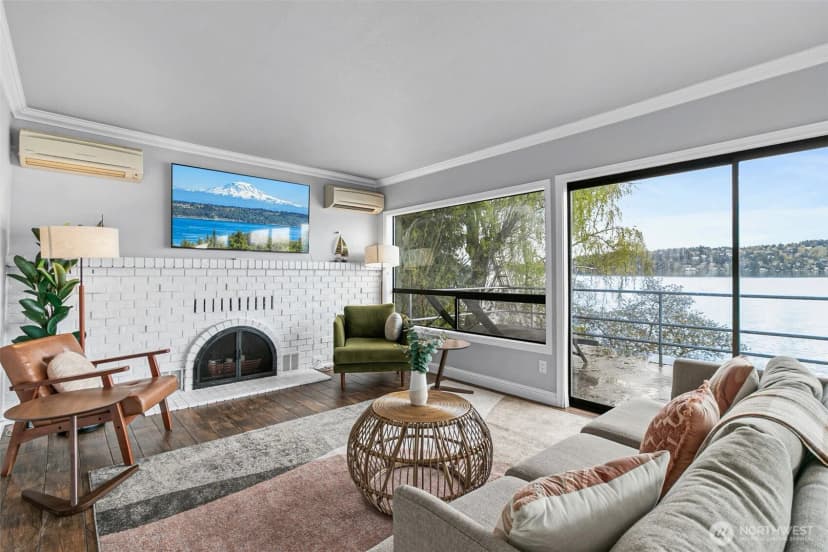 Property photo for 9750 Rainier Avenue S, Seattle photo 6