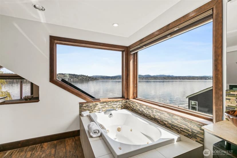 Property photo for 9750 Rainier Avenue S, Seattle photo 24
