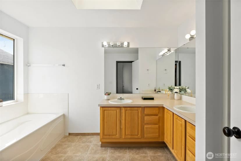 Property photo for 17904 Panorama Boulevard E, Bonney Lake photo 25