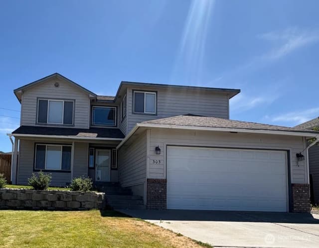 Property photo for 303 S Mary Avenue, East Wenatchee