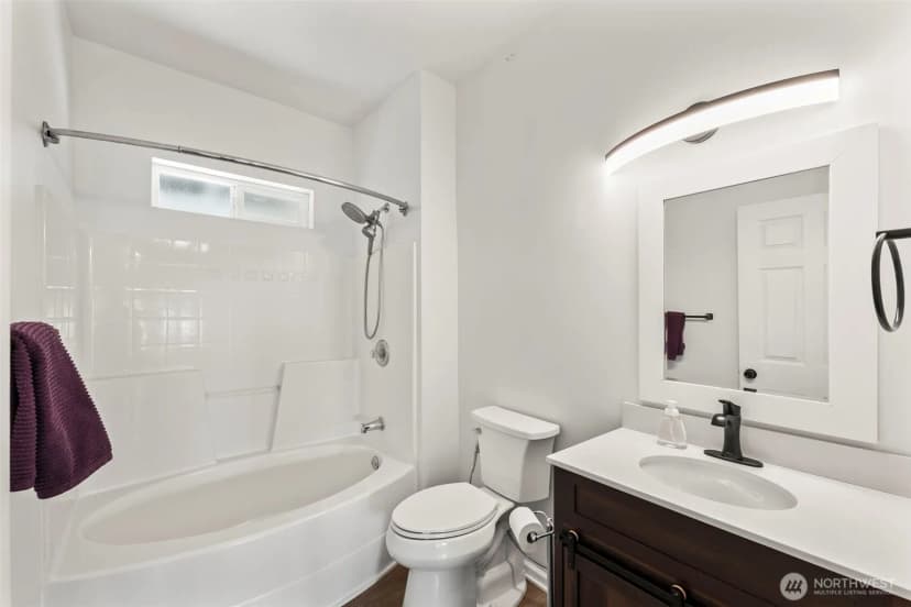 Property photo for 4723 Parker Road E, Sumner photo 8