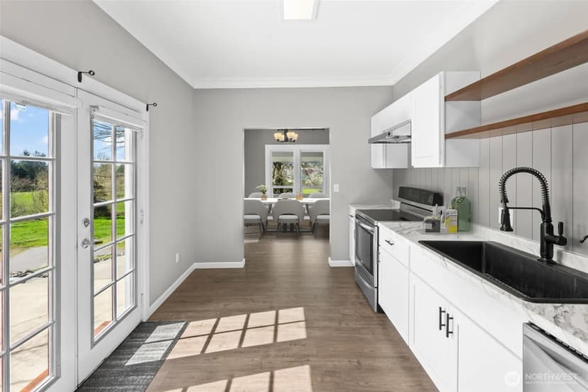 Property photo for 4723 Parker Road E, Sumner photo 12