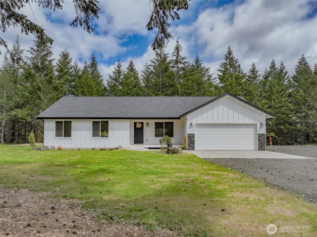 Property photo for 902 W California Road, Shelton photo 2