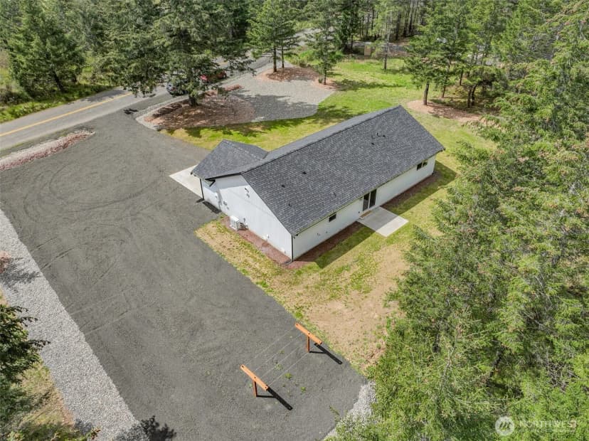 Property photo for 902 W California Road, Shelton photo 34