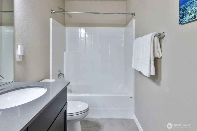 Property photo for 32675 Stuart Avenue Se, Black Diamond photo 23