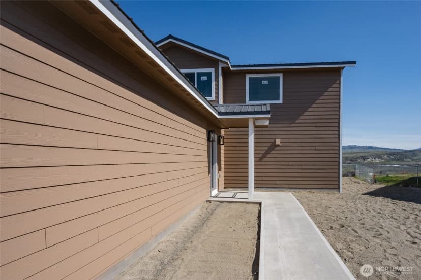 Property photo for 660 Dewberry Avenue E #6, Omak photo 3