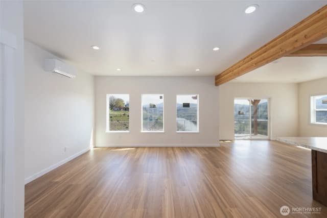 Property photo for 660 Dewberry Avenue E #6, Omak photo 4