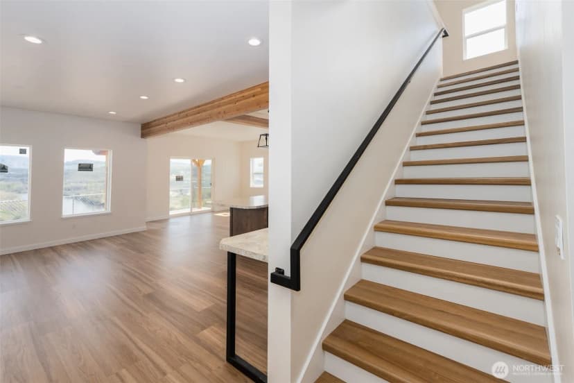 Property photo for 660 Dewberry Avenue E #6, Omak photo 18