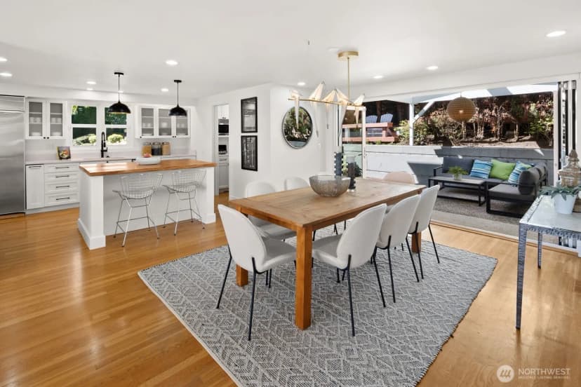 Property photo for 1521 36th Avenue S, Seattle photo 11