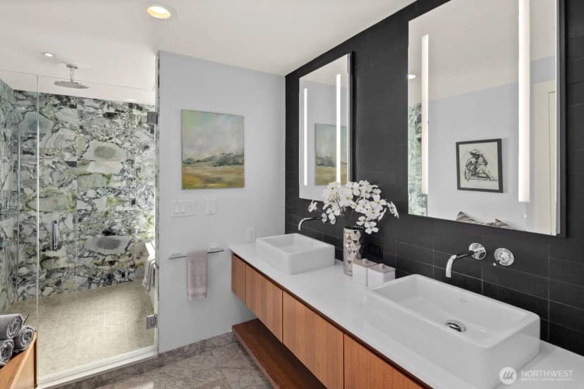 Property photo for 1521 36th Avenue S, Seattle photo 28