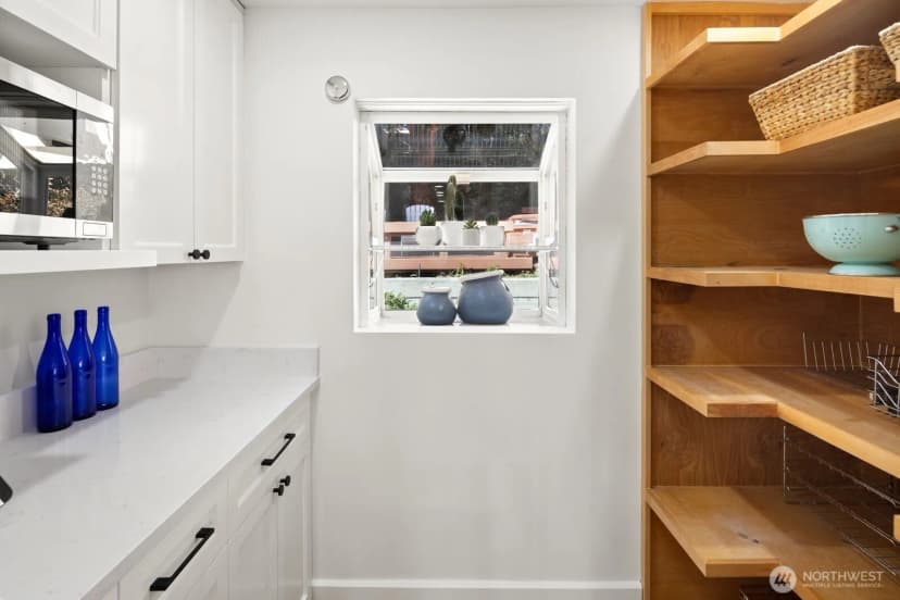 Property photo for 1521 36th Avenue S, Seattle photo 15