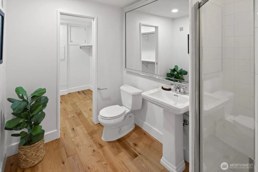Property photo for 1521 36th Avenue S, Seattle photo 35