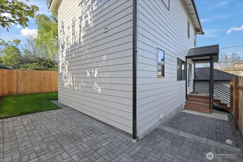 Property photo for 4223 Sw Myrtle Street, Seattle photo 23
