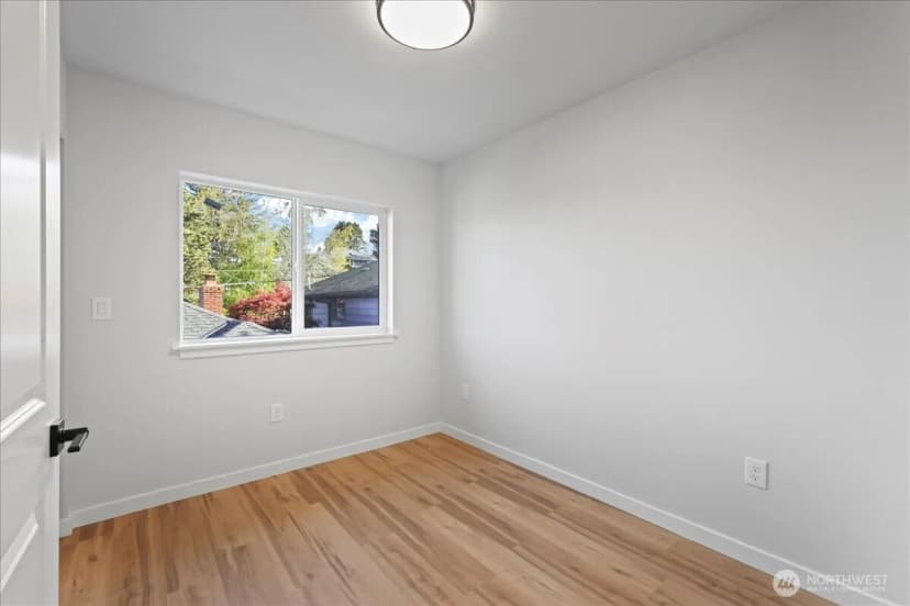 Property photo for 4223 Sw Myrtle Street, Seattle photo 13
