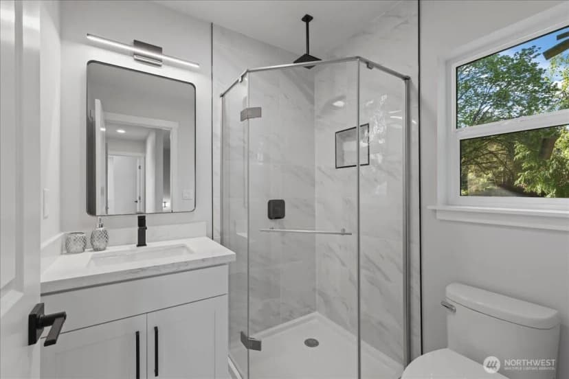 Property photo for 4223 Sw Myrtle Street, Seattle photo 15