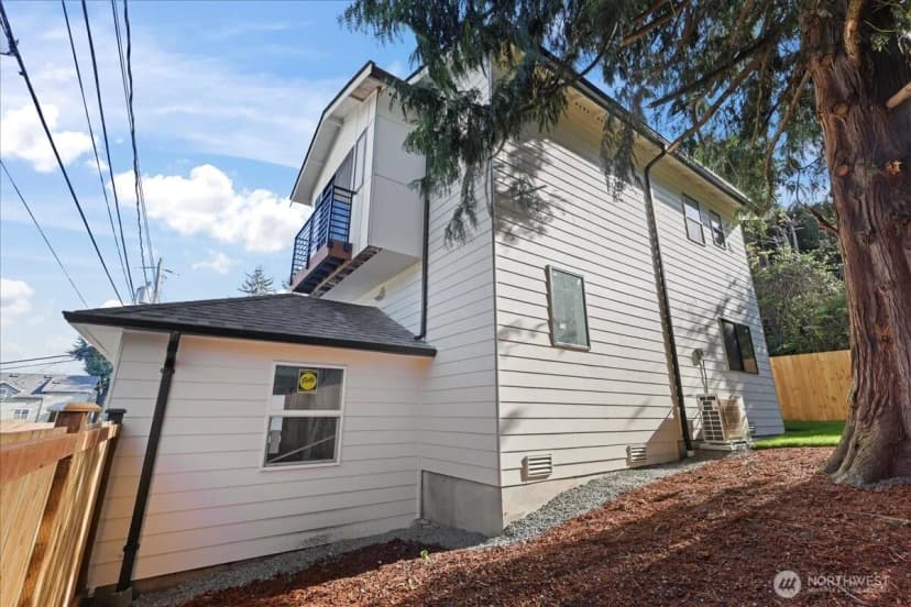 Property photo for 4223 Sw Myrtle Street, Seattle photo 26