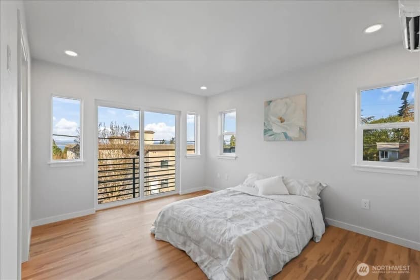 Property photo for 4223 Sw Myrtle Street, Seattle photo 16