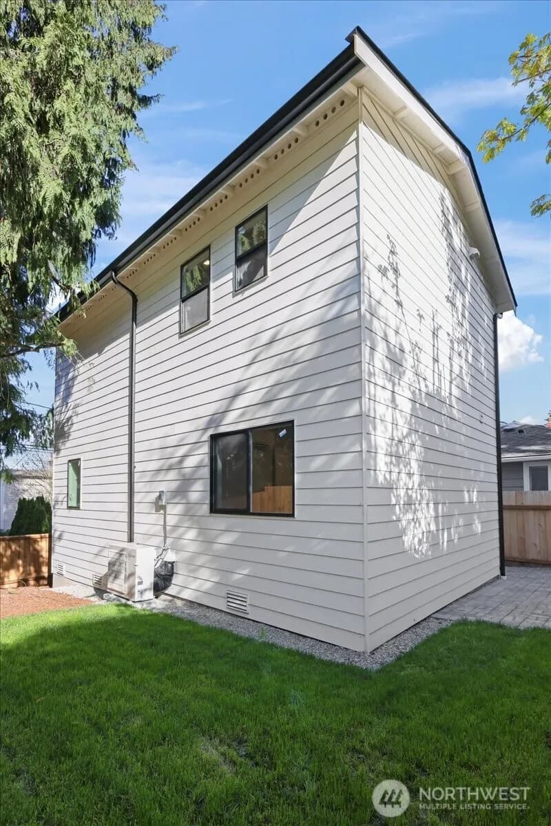Property photo for 4223 Sw Myrtle Street, Seattle photo 22