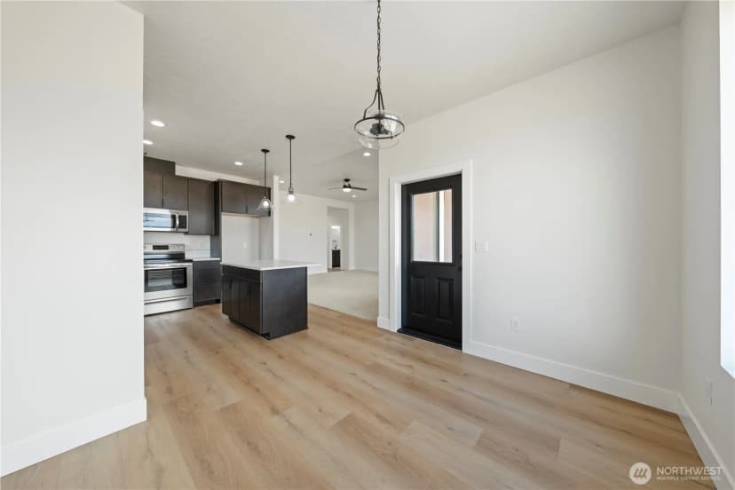Property photo for 1111 E Mt Hood Street, Othello photo 6