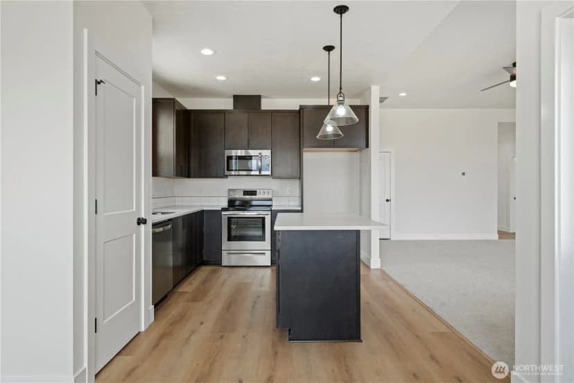Property photo for 1111 E Mt Hood Street, Othello photo 7