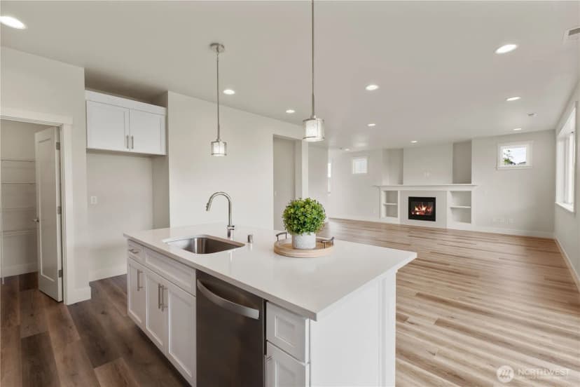 Property photo for 20831 156th Street E, Bonney Lake photo 15