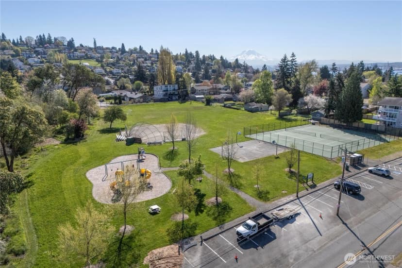 Property photo for 5201 Hyada Boulevard Ne, Tacoma photo 38