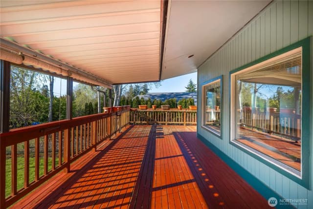 Property photo for 5201 Hyada Boulevard Ne, Tacoma photo 5