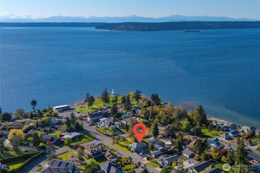 Property photo for 5201 Hyada Boulevard Ne, Tacoma