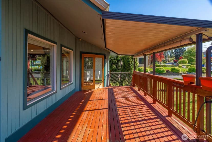 Property photo for 5201 Hyada Boulevard Ne, Tacoma photo 6