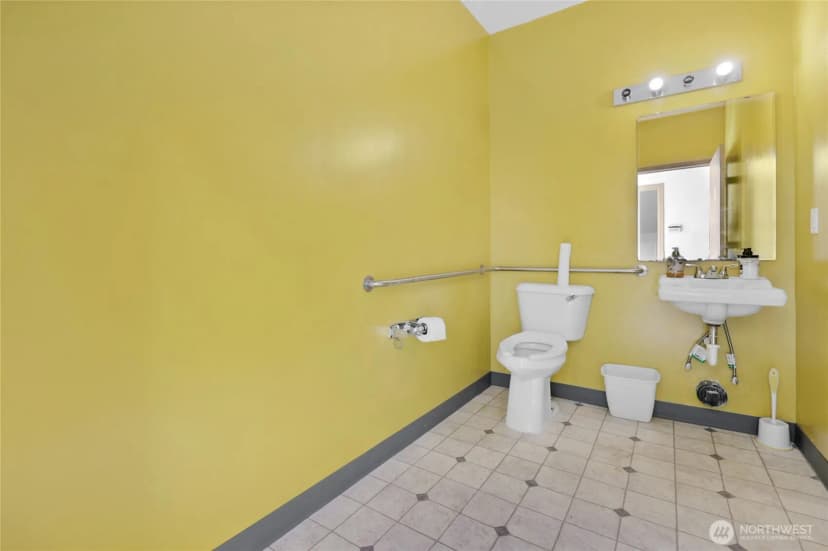 Property photo for 381 E Main Street, Monroe photo 13