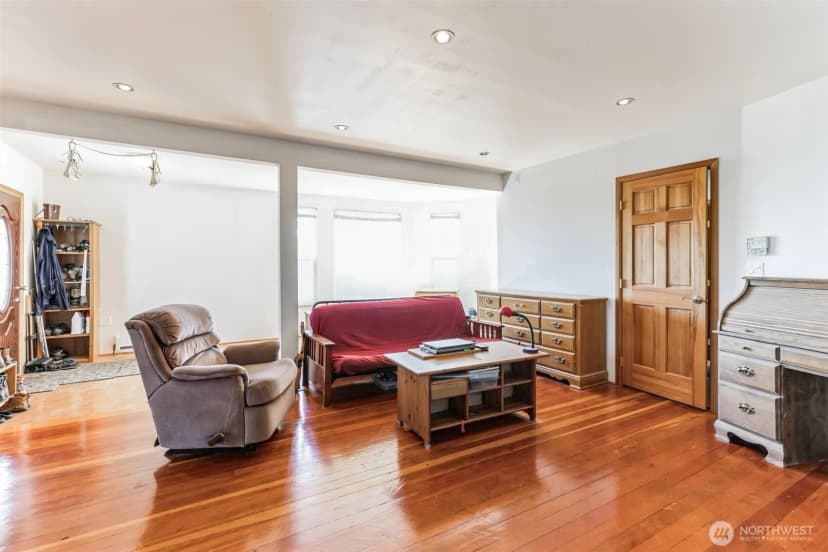 Property photo for 253 Clark Street, Blaine photo 21