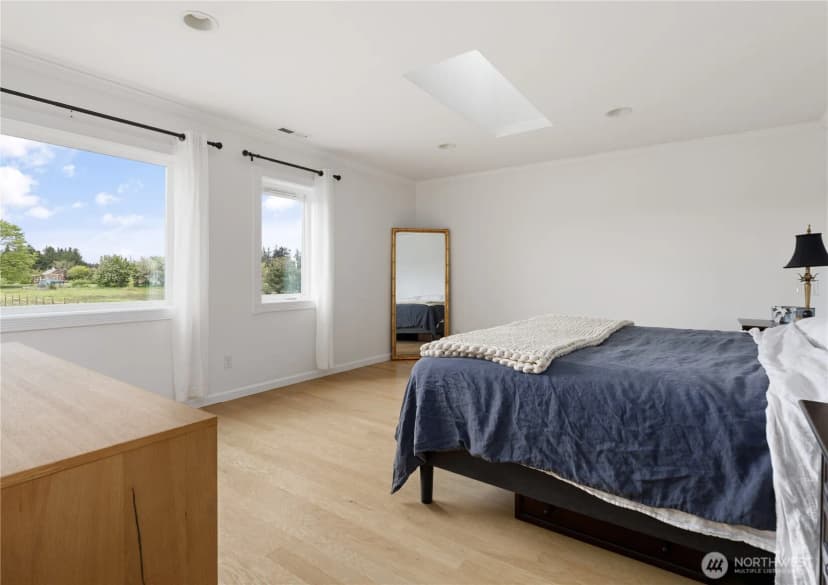 Property photo for 325 W Morris Road, Coupeville photo 18
