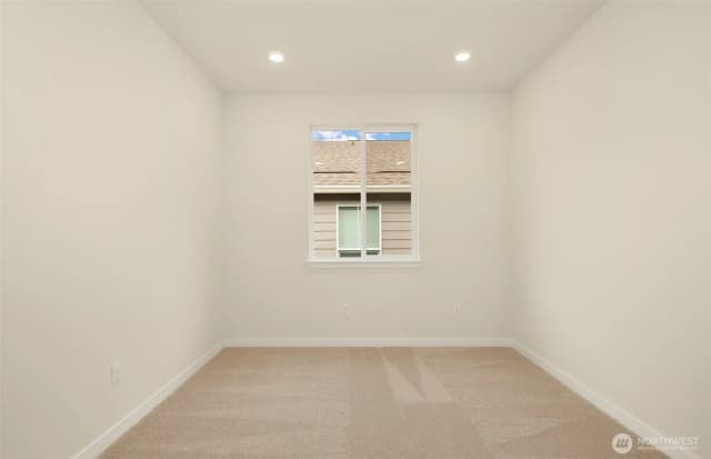Property photo for 23743 Marinwood Circle Ne #02812, Kingston photo 5