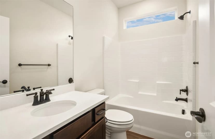 Property photo for 23743 Marinwood Circle Ne #02812, Kingston photo 4