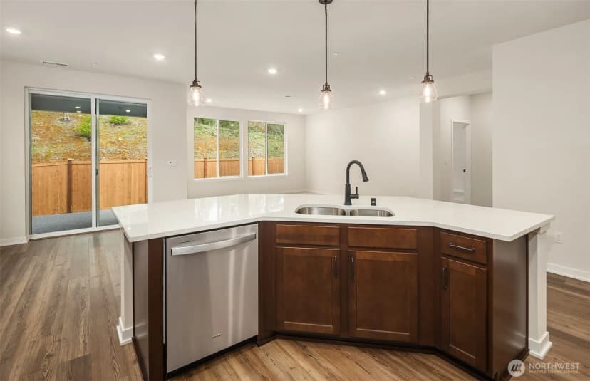 Property photo for 23743 Marinwood Circle Ne #02812, Kingston photo 7