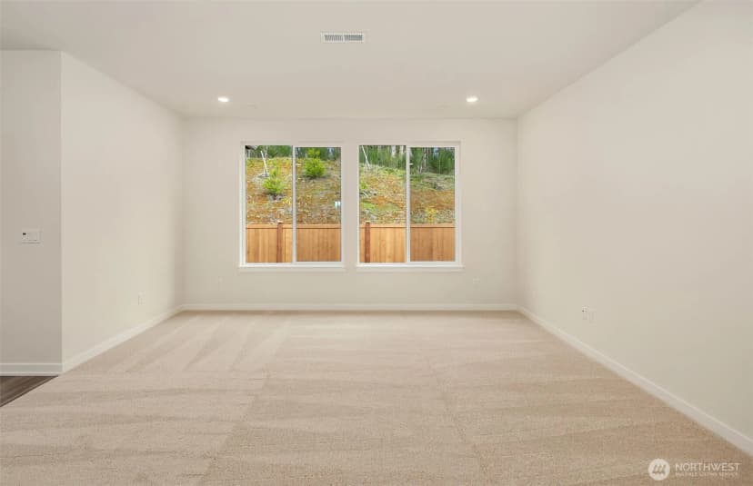 Property photo for 23743 Marinwood Circle Ne #02812, Kingston photo 8